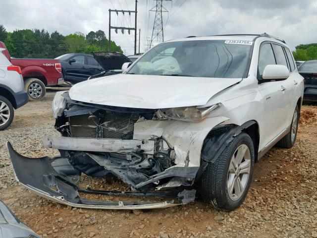 5TDYK3EH8DS105272 - 2013 TOYOTA HIGHLANDER WHITE photo 2