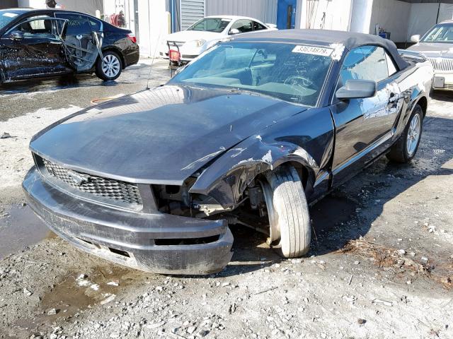 1ZVFT84N175218688 - 2007 FORD MUSTANG GRAY photo 2