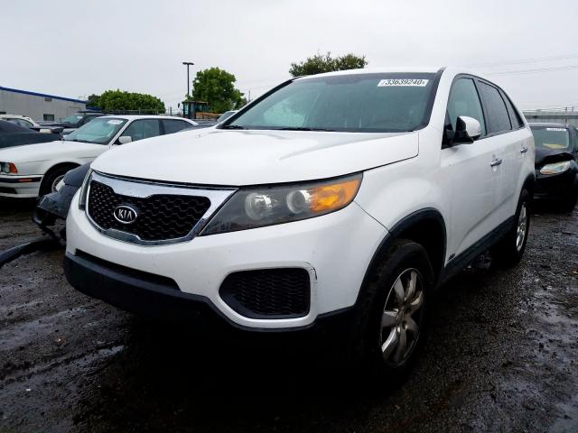 5XYKTCA12BG111056 - 2011 KIA SORENTO BASE  photo 2