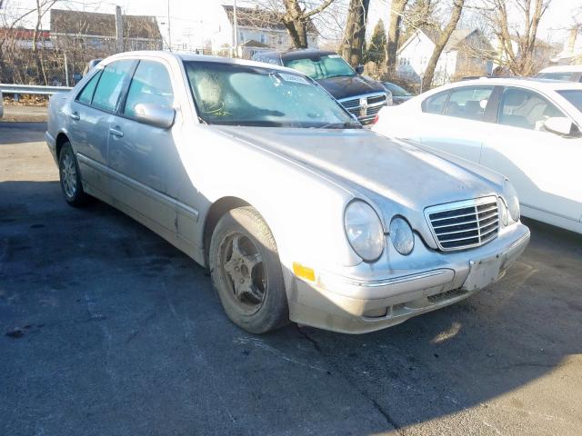 WDBJF82J1YX040659 - 2000 MERCEDES-BENZ E 320 4MATIC  photo 1