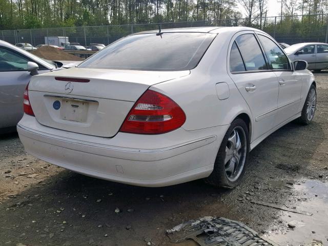 WDBUF65JX4A555959 - 2004 MERCEDES-BENZ E 320 WHITE photo 4