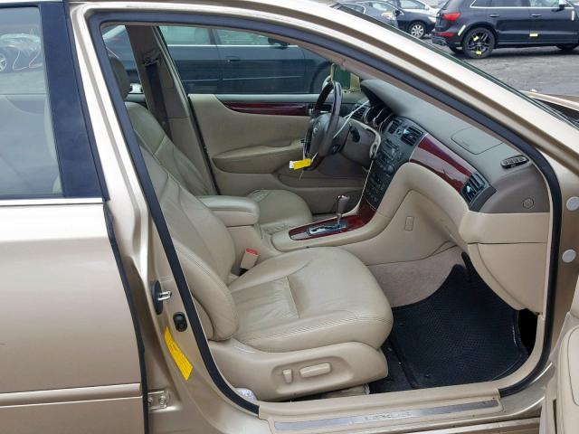 JTHBF30G330107889 - 2003 LEXUS ES 300 BEIGE photo 5