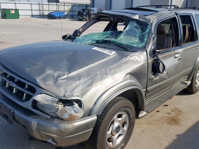 1FMDU65E5YZA06084 - 2000 FORD EXPLORER L GREEN photo 9