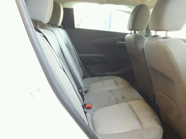 1G1JA6SH1E4197387 - 2014 CHEVROLET SONIC LS WHITE photo 6