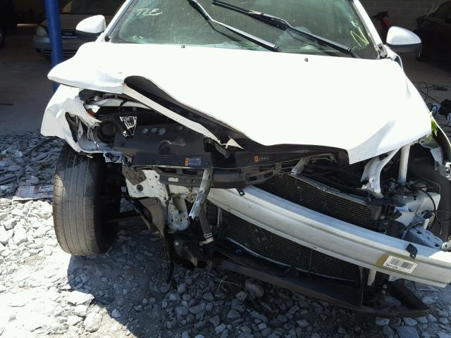 1G1JA6SH1E4197387 - 2014 CHEVROLET SONIC LS WHITE photo 9