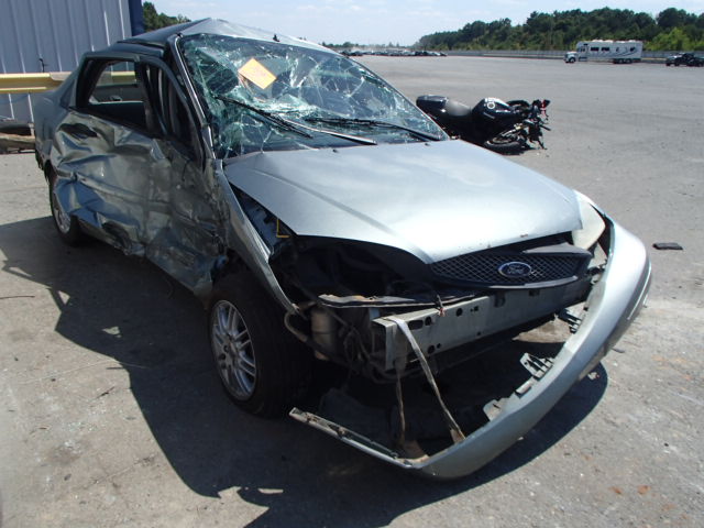 1FAFP34N66W208439 - 2006 FORD FOCUS ZX4 SILVER photo 1