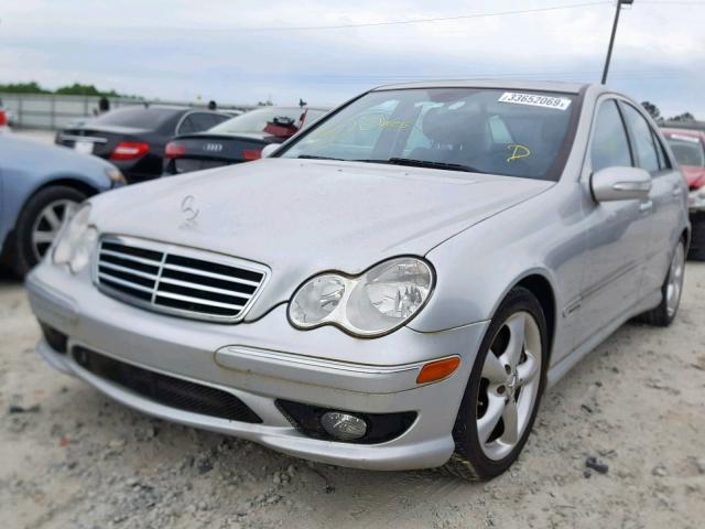 WDBRF52HX6A894659 - 2006 MERCEDES-BENZ C 230 SILVER photo 2