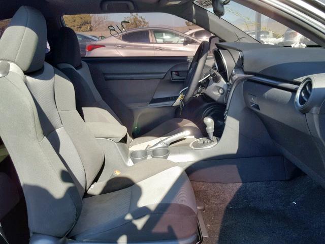 JTKJF5C77FJ004907 - 2015 TOYOTA SCION TC 灰色 照片 5