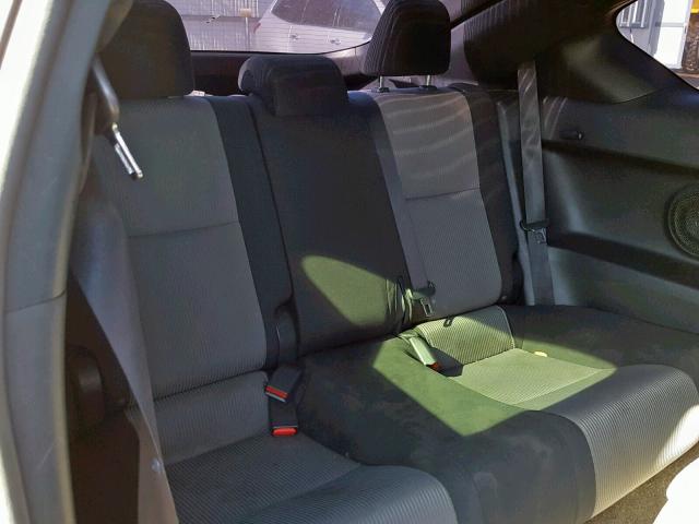 JTKJF5C77FJ004907 - 2015 TOYOTA SCION TC 灰色 照片 6