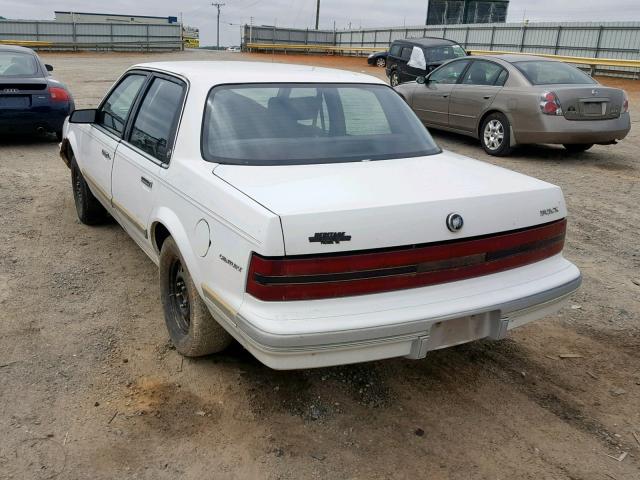 1G4AG55N3P6468504 - 1993 BUICK CENTURY SP WHITE photo 3