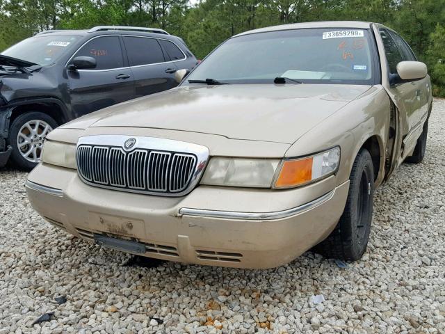 2MEFM74W1YX702975 - 2000 MERCURY GRAND MARQ GOLD photo 2