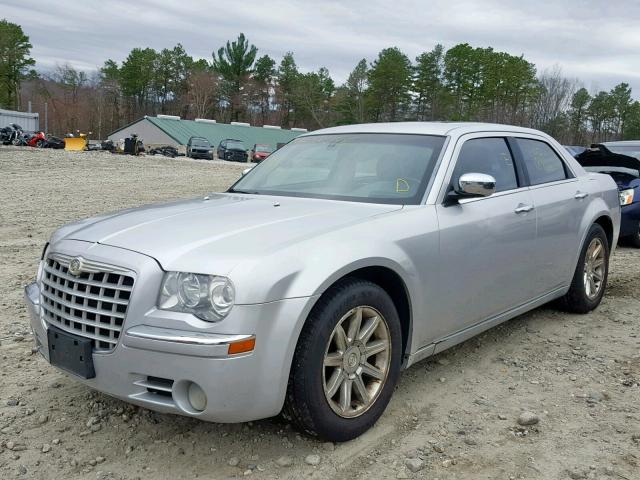 2C3LA63H36H108085 - 2006 CHRYSLER 300C SILVER photo 2