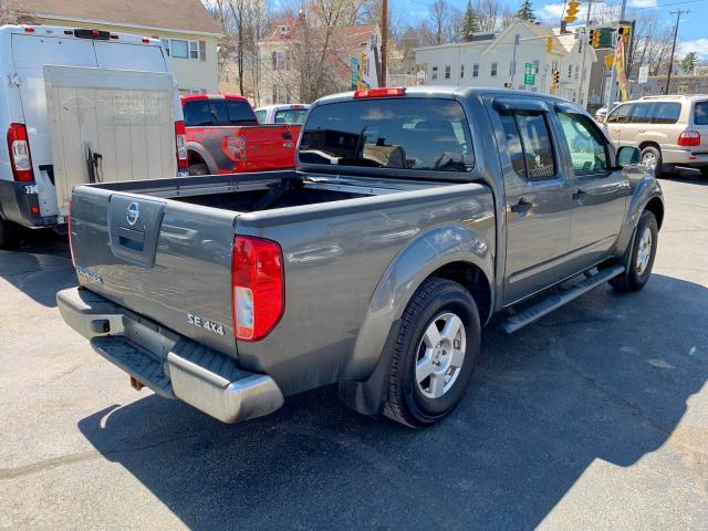 1N6AD07W66C471349 - 2006 NISSAN FRONTIER C GRAY photo 3