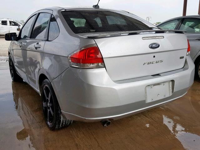 1FAHP36N79W123992 - 2009 FORD FOCUS SES SILVER photo 3