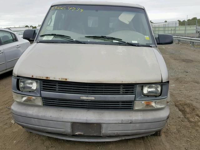 1GCDM19X05B132814 - 2005 CHEVROLET ASTRO GRAY photo 9