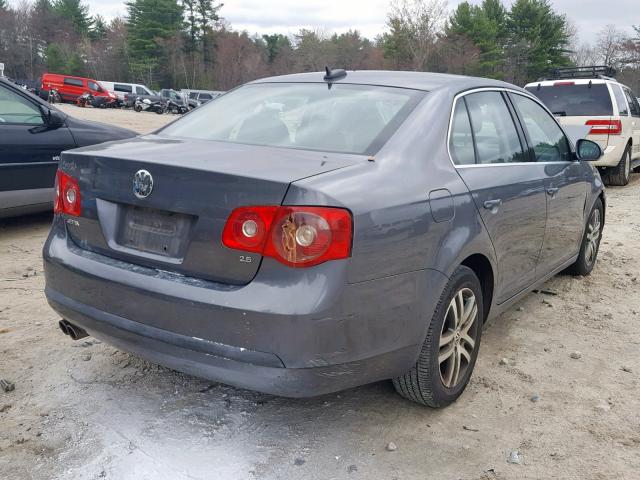 3VWSF71K36M753508 - 2006 VOLKSWAGEN JETTA 2.5 GRAY photo 4