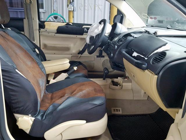 3VWCB21C32M403964 - 2002 VOLKSWAGEN NEW BEETLE Schwarz Foto 5