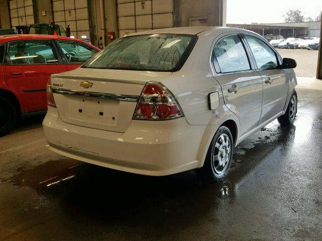 KL1TD5DE6AB110648 - 2010 CHEVROLET AVEO LS WHITE photo 4