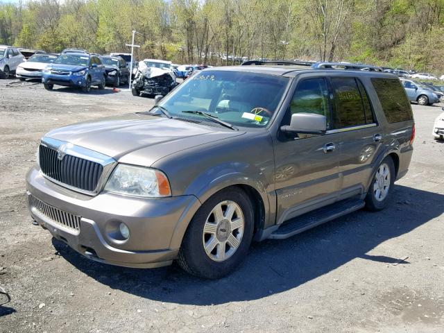 5LMFU28R44LJ30454 - 2004 LINCOLN NAVIGATOR Gris photo 2