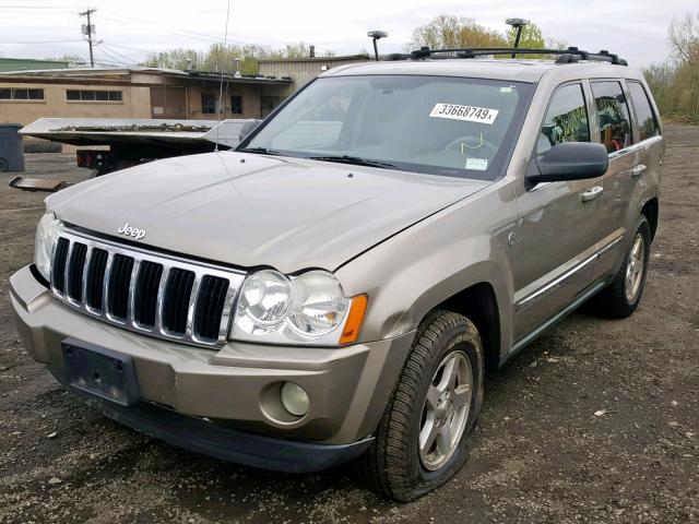 1J4HR58245C653992 - 2005 JEEP GRAND CHER BEIGE photo 2