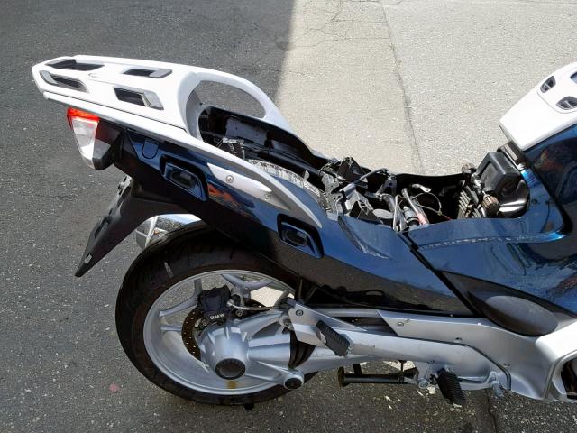 WB1044001DZW22858 - 2013 BMW R1200 RT BLUE photo 6