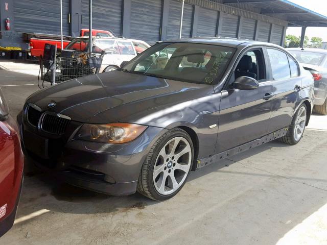 WBAVB33526KR79569 - 2006 BMW 330 I GRAY photo 2