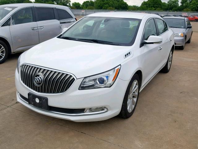 1G4GB5G34FF281789 - 2015 BUICK LACROSSE WHITE photo 2