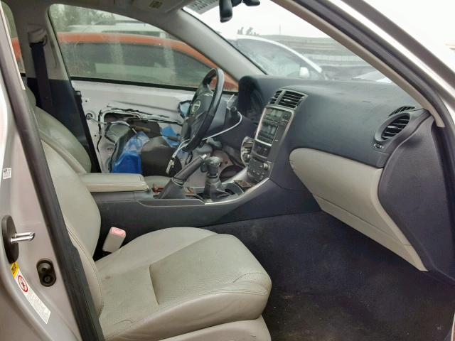 JTHBK262172021637 - 2007 LEXUS IS 250 SILVER photo 5