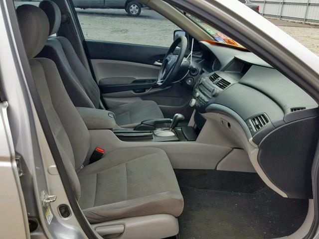 1HGCP2F42BA080527 - 2011 HONDA ACCORD LXP SILVER photo 5