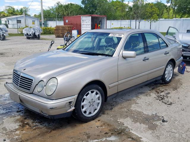 WDBJF65HXXA916269 - 1999 MERCEDES-BENZ E 320 GOLD photo 2