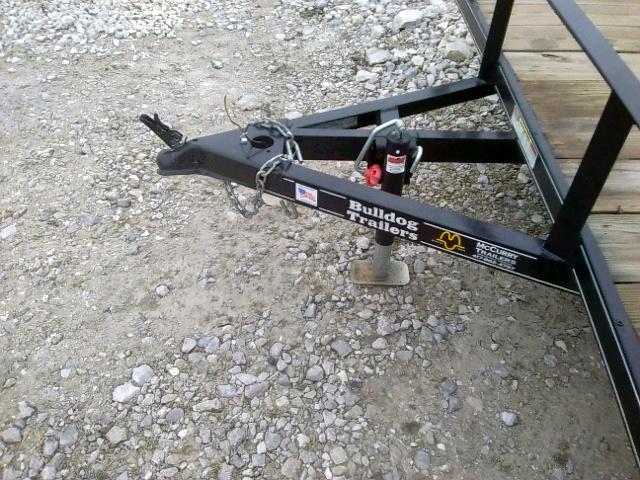 4B9BU1417JN093180 - 2018 UTILITY UTILITY BLACK photo 7