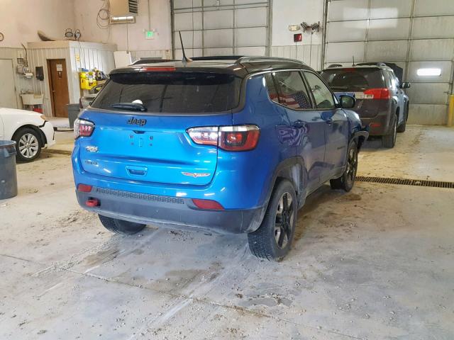 3C4NJDDB8JT147418 - 2018 JEEP COMPASS TR BLUE photo 4