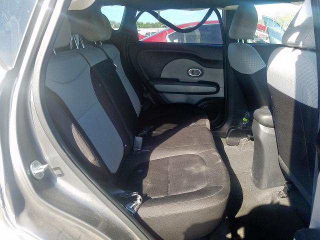 KNDJN2A25G7268755 - 2016 KIA SOUL  photo 6