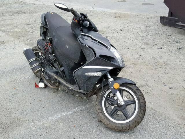 LLPVGBAD7J1G21496 - 2018 OTHER SCOOTER BLACK photo 1