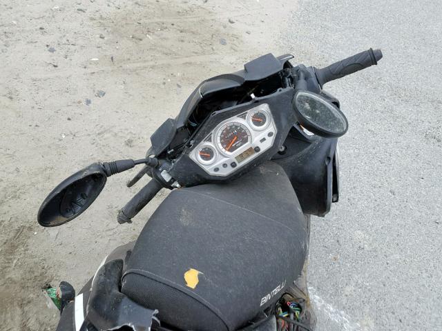 LLPVGBAD7J1G21496 - 2018 OTHER SCOOTER BLACK photo 5