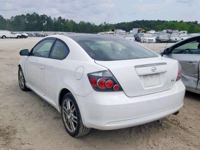JTKDE167X80236737 - 2008 TOYOTA SCION TC WHITE photo 3