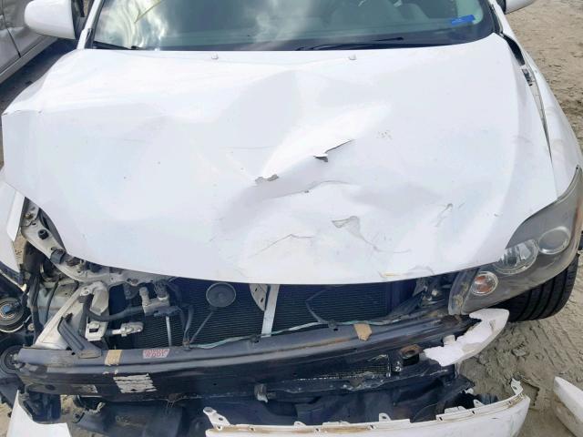 JTKDE167X80236737 - 2008 TOYOTA SCION TC WHITE photo 7