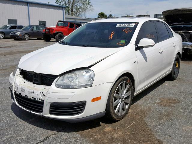 3VWRJ7AJ3AM044445 - 2010 VOLKSWAGEN JETTA WOLF WHITE photo 2