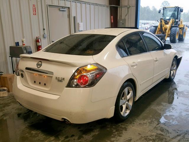 1N4BL21E89C179332 - 2009 NISSAN ALTIMA 3.5 WHITE photo 4