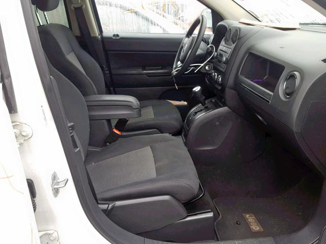 1C4NJCBB3CD580179 - 2012 JEEP COMPASS SP Ақ фото 5