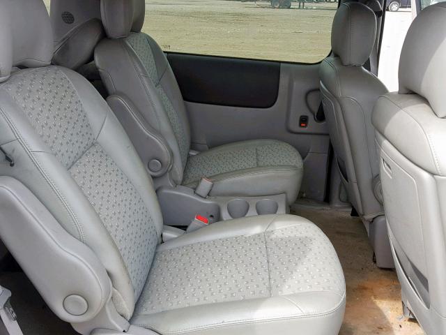 1GNDV33198D127088 - 2008 CHEVROLET UPLANDER L 银色 照片 6