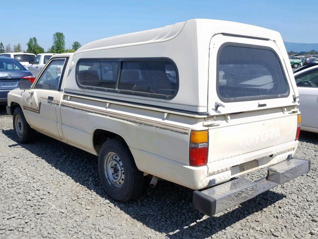 JT4RN55R9E0025953 - 1984 TOYOTA PICKUP 1/2 CREAM photo 3