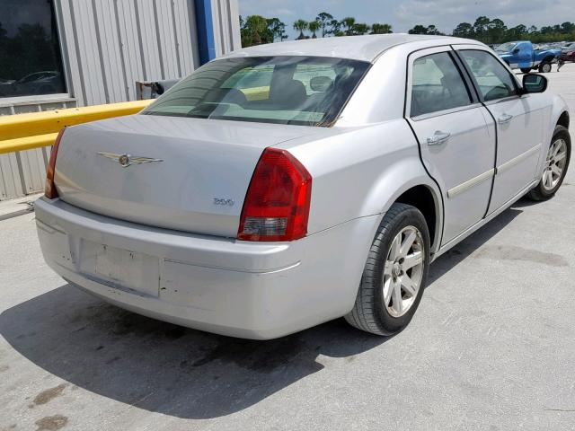 2C3LA43R06H526407 - 2006 CHRYSLER 300 SILVER photo 4