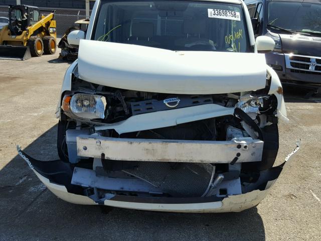 JN8AZ2KR3AT169659 - 2010 NISSAN CUBE BASE WHITE photo 9