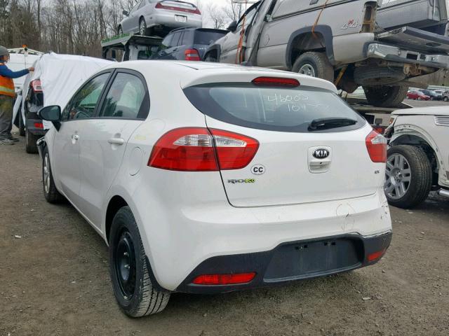 KNADN5A30F6499832 - 2015 KIA RIO EX WHITE photo 3