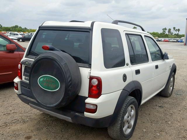 SALNY22285A449607 - 2005 LAND ROVER FREELANDER WHITE photo 4