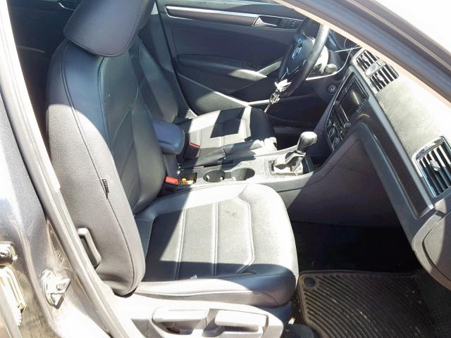 1VWDT7A36HC029133 - 2017 VOLKSWAGEN PASSAT R-L GRAY photo 5