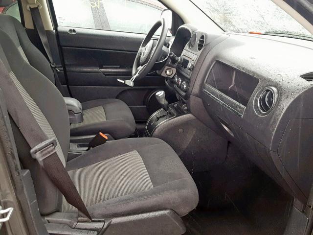 1J4NT1FA8BD288438 - 2011 JEEP COMPASS SP Сұр фото 5