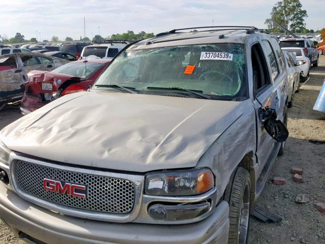 1GKEK63U94J189558 - 2004 GMC YUKON DENA SILVER photo 9