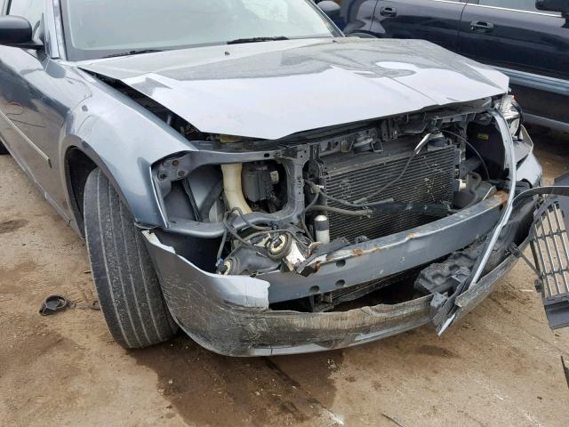 2D4FV47V17H689947 - 2007 DODGE MAGNUM SXT GRAY photo 9